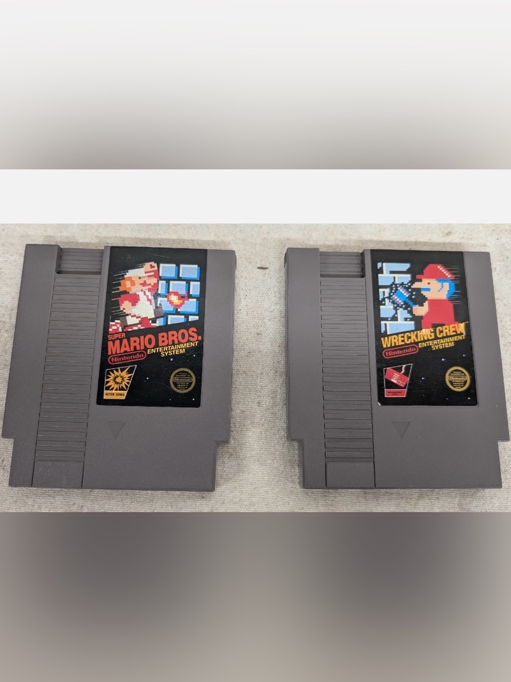 Authentic Nintendo NES Game Lot - Super Mario
Bros. & Wrecking Crew (3-Screw, Cl